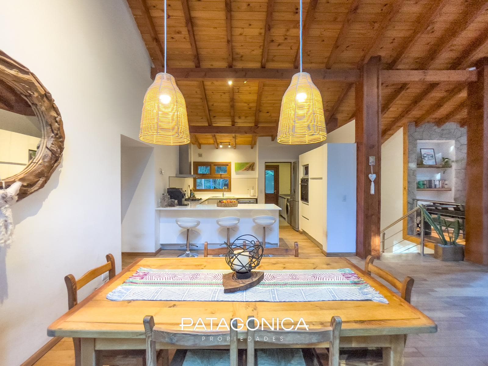 FOR SALE: Top-quality 5-room house with 200 m² of floor space in Manzano, Villa La Angostura