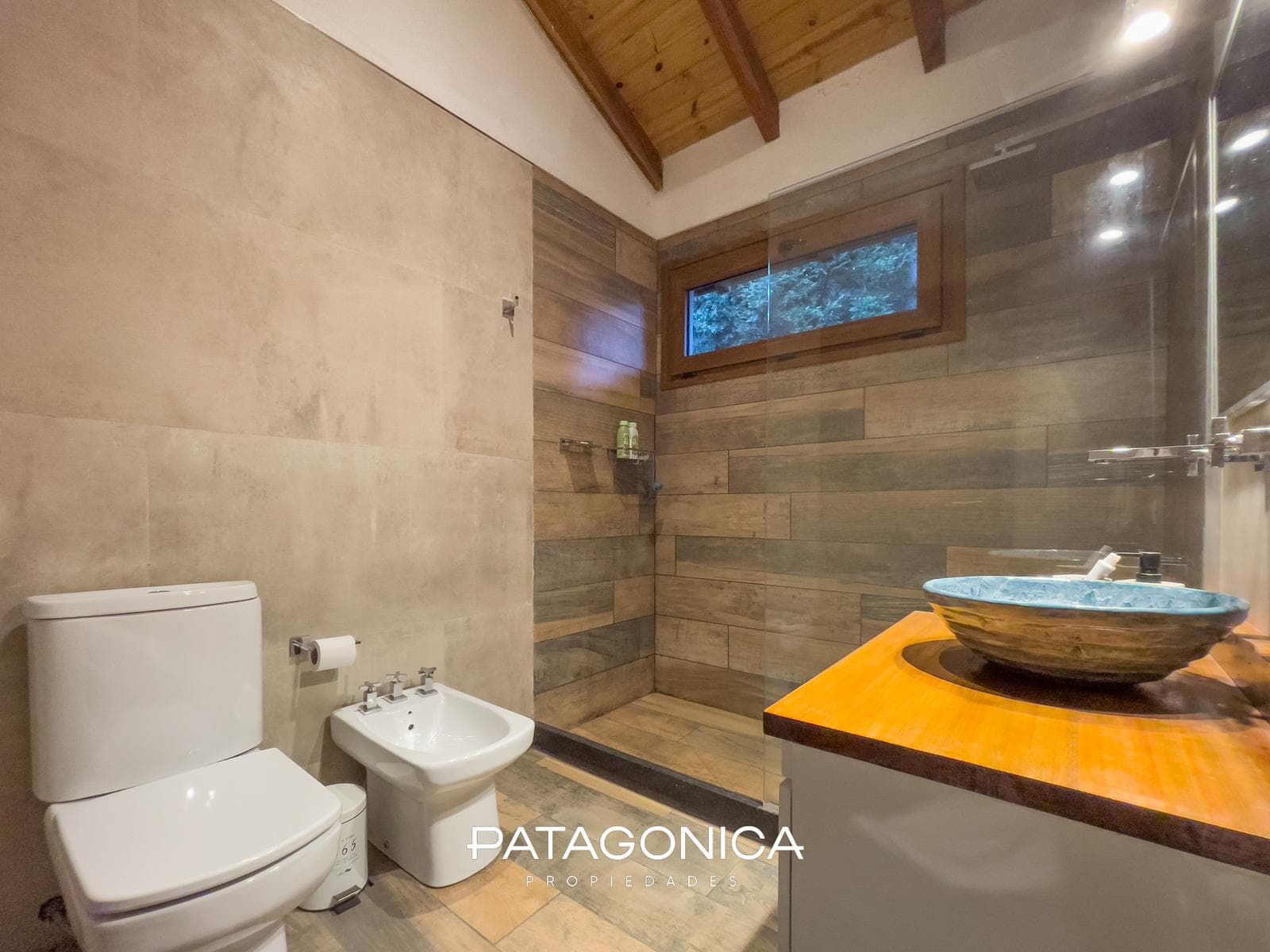 FOR SALE: Top-quality 5-room house with 200 m² of floor space in Manzano, Villa La Angostura