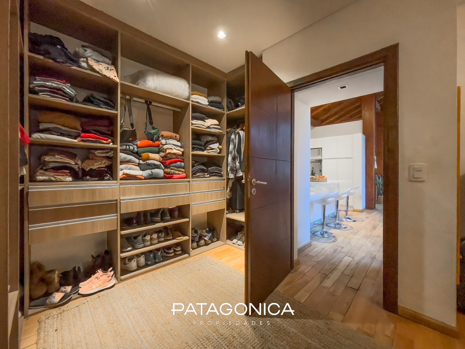 FOR SALE: Top-quality 5-room house with 200 m² of floor space in Manzano, Villa La Angostura