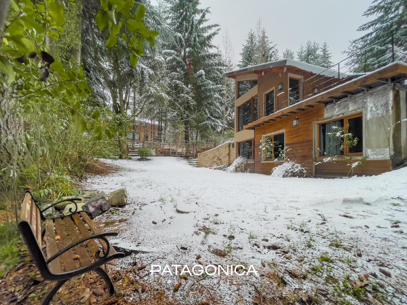 FOR SALE: Top-quality 5-room house with 200 m² of floor space in Manzano, Villa La Angostura