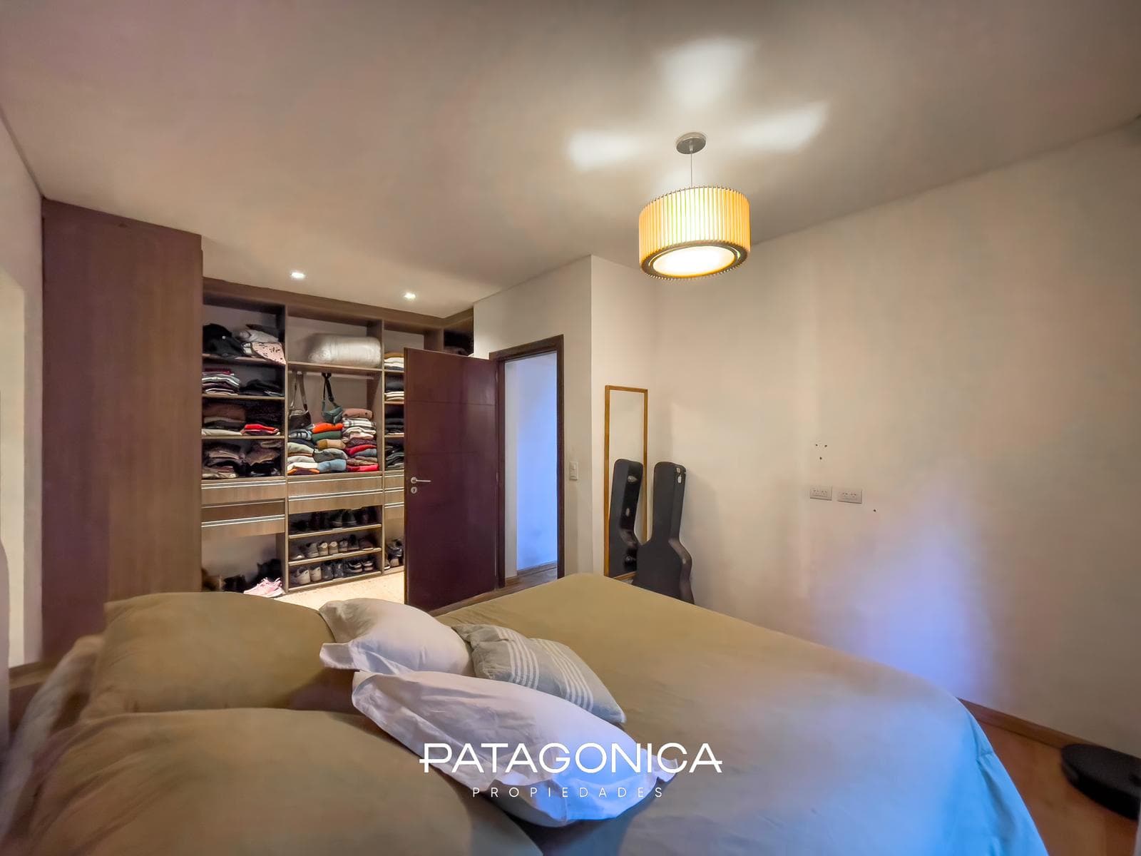 FOR SALE: Top-quality 5-room house with 200 m² of floor space in Manzano, Villa La Angostura
