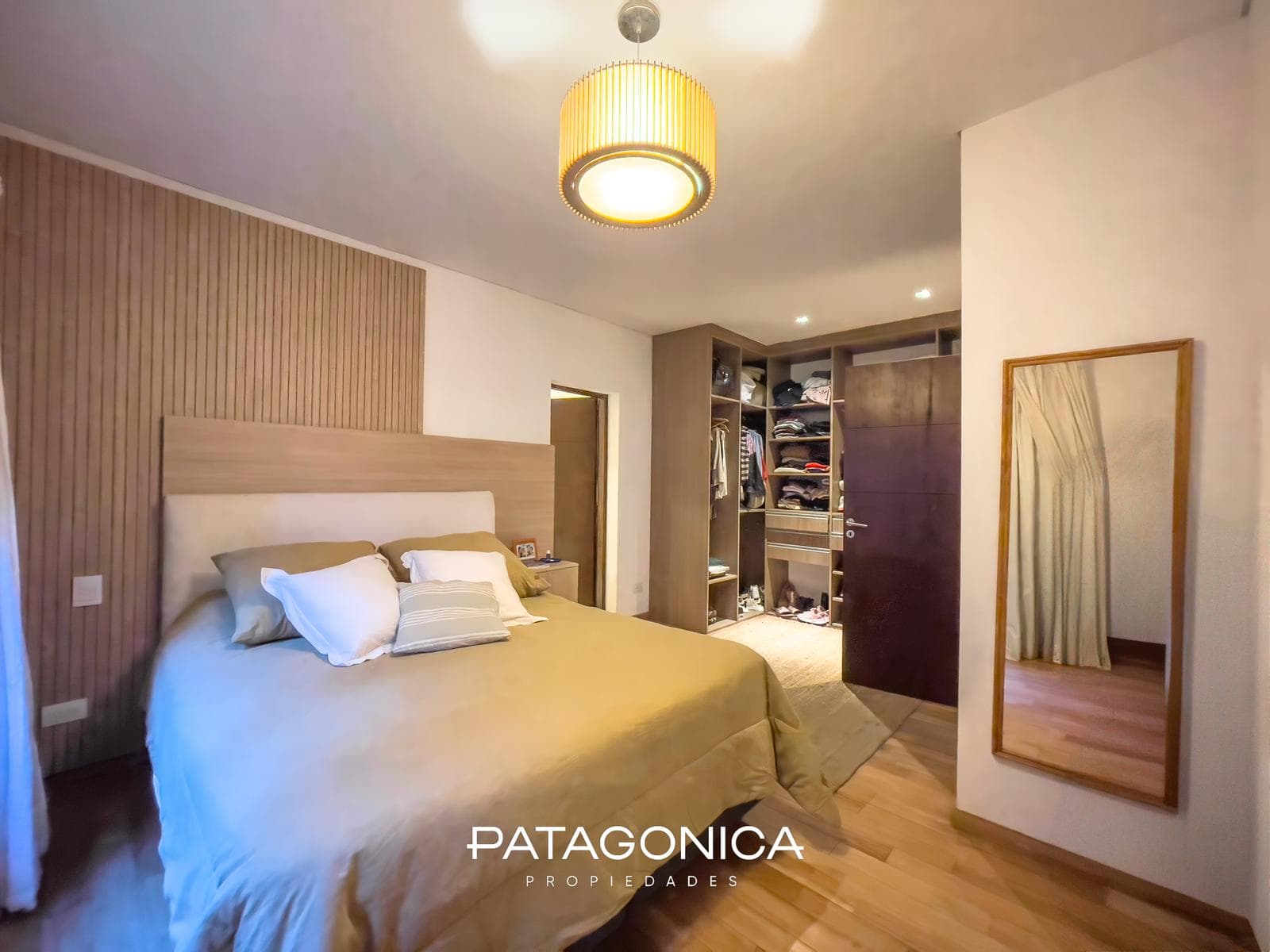FOR SALE: Top-quality 5-room house with 200 m² of floor space in Manzano, Villa La Angostura