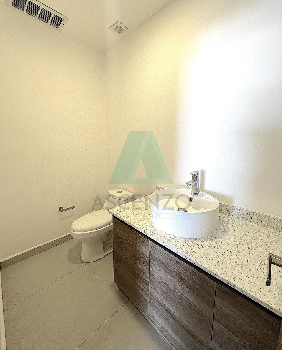 Great Opportunity!! Apartment for Sale in Torre Río, Armmal