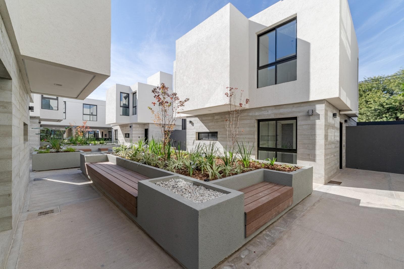 BRAND-NEW POET'S APARTMENT, NEVER LIVED IN