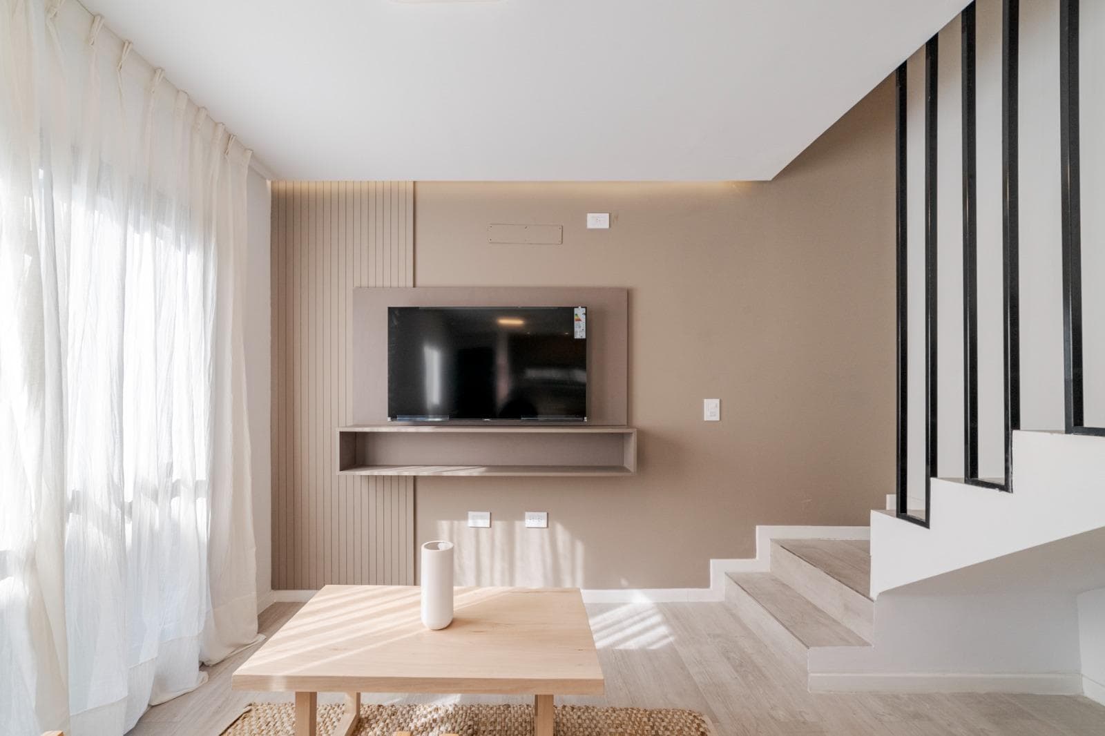 BRAND-NEW POET'S APARTMENT, NEVER LIVED IN