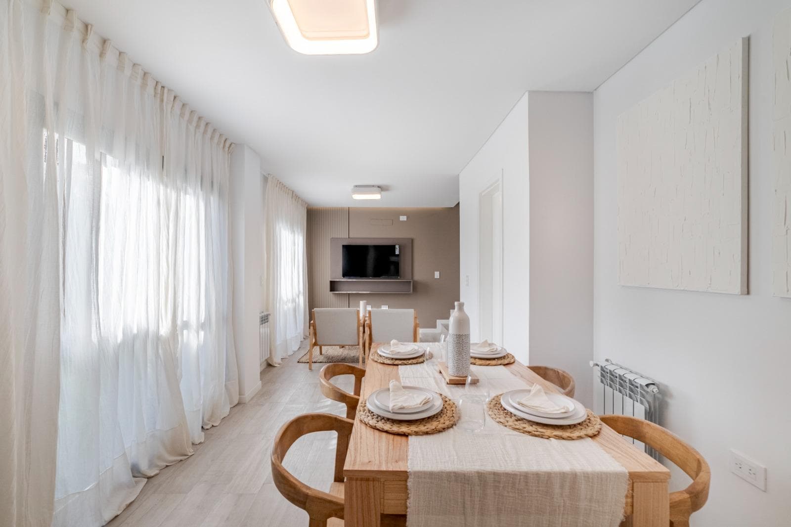 BRAND-NEW, FULLY FURNISHED DUPLEX