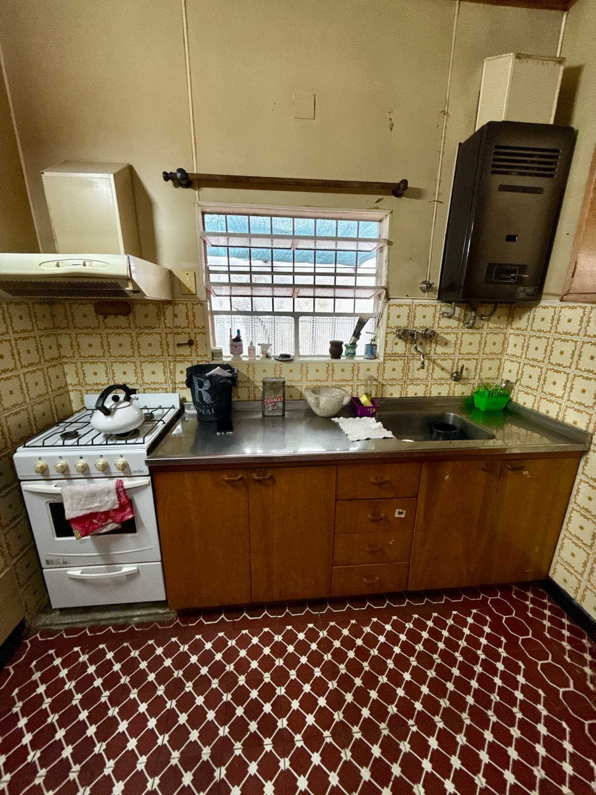Two-bedroom house in excellent condition, with a patio and terrace; eligible for financing