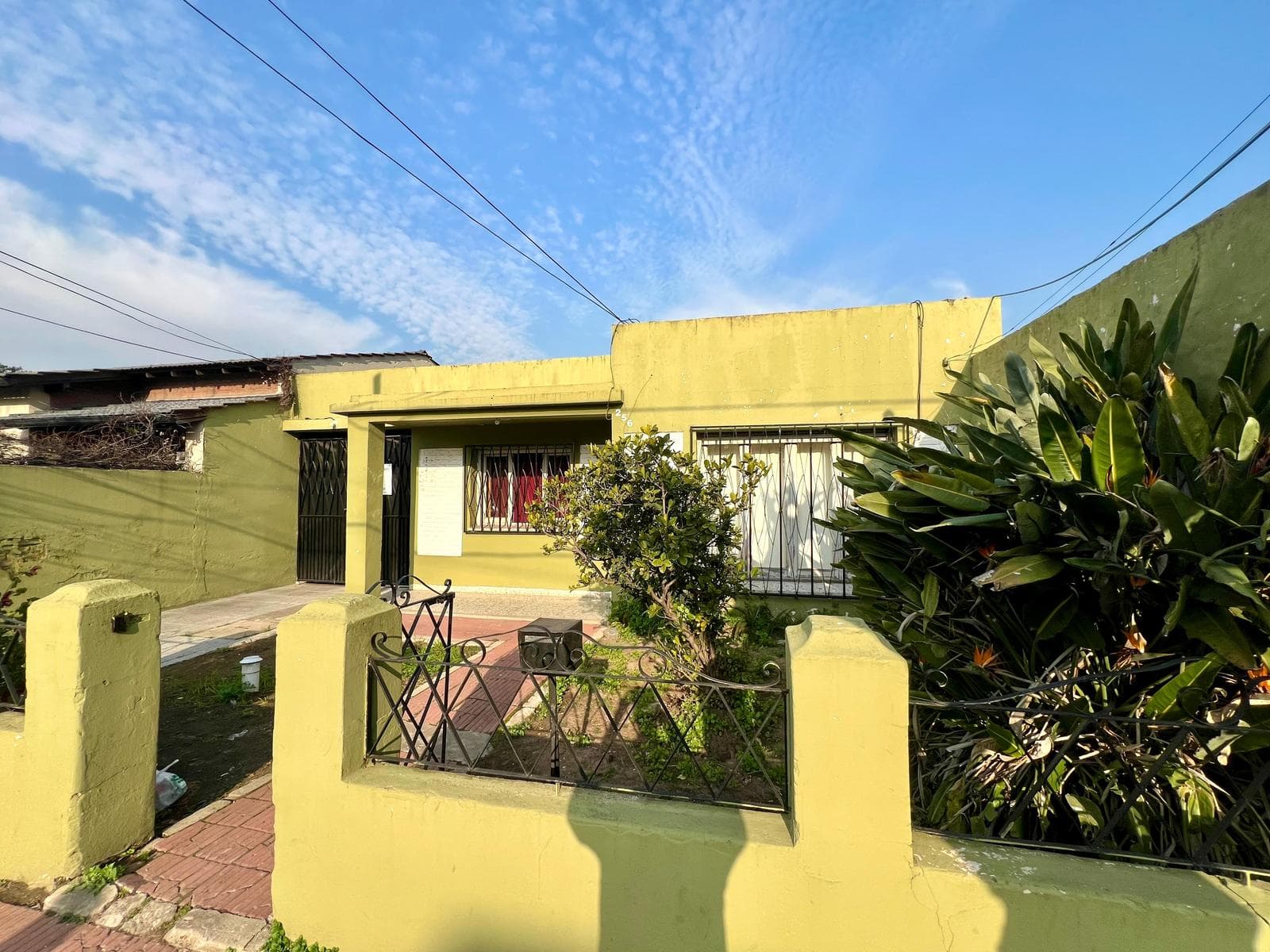 House for Sale with Shed and Yard in Adrogue