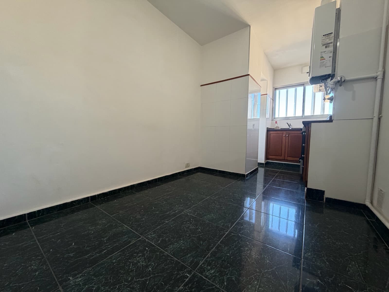 3-BEDROOM APARTMENT FOR SALE IN DOWNTOWN ROSARIO