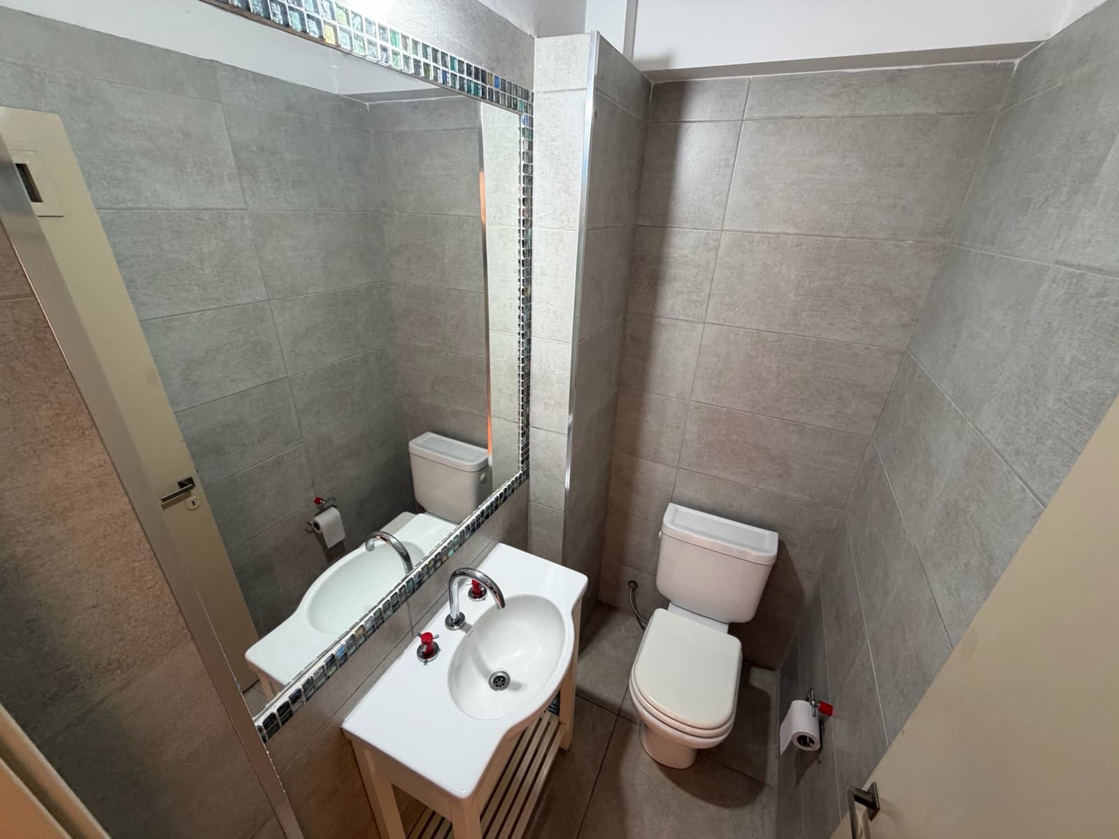 3-BEDROOM APARTMENT FOR SALE IN DOWNTOWN ROSARIO