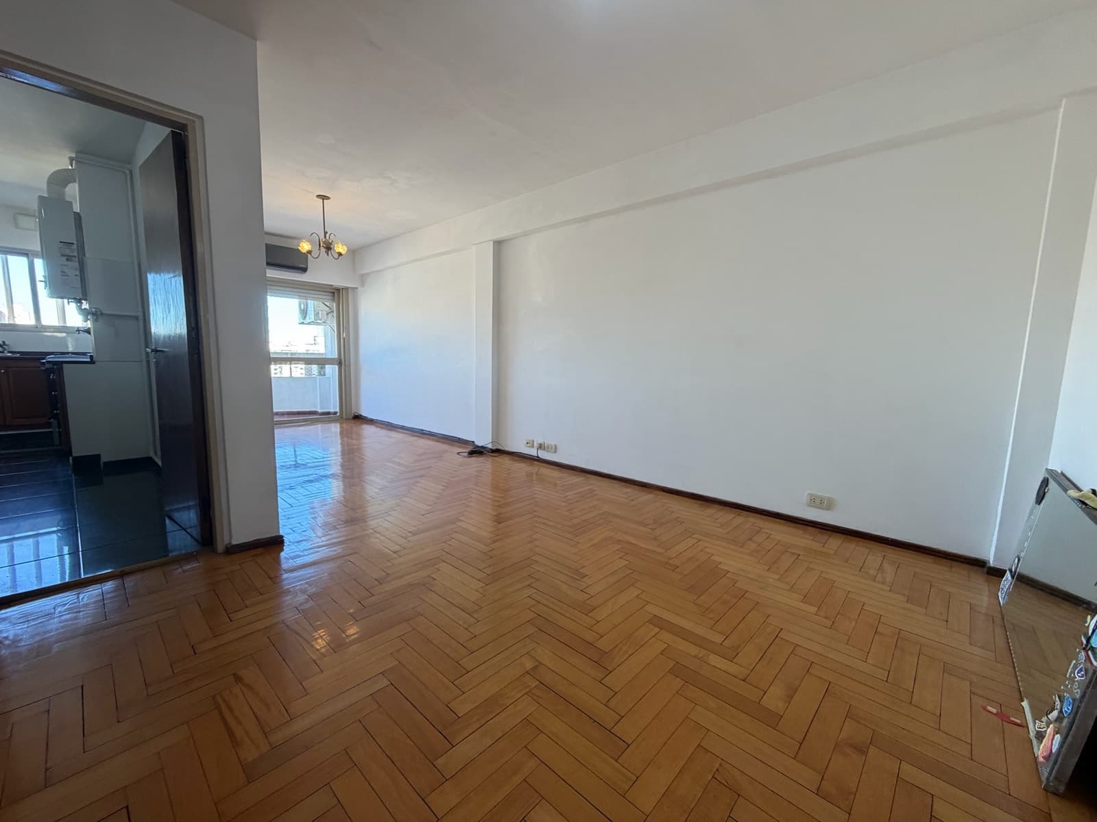 3-BEDROOM APARTMENT FOR SALE IN DOWNTOWN ROSARIO