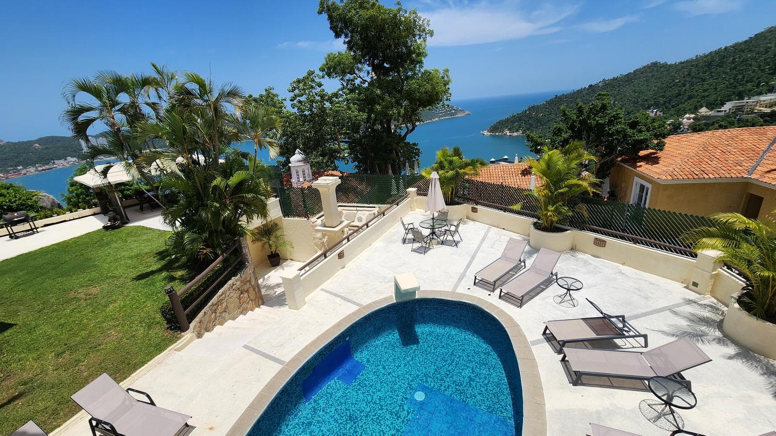 The Best House in Lomas del Marques