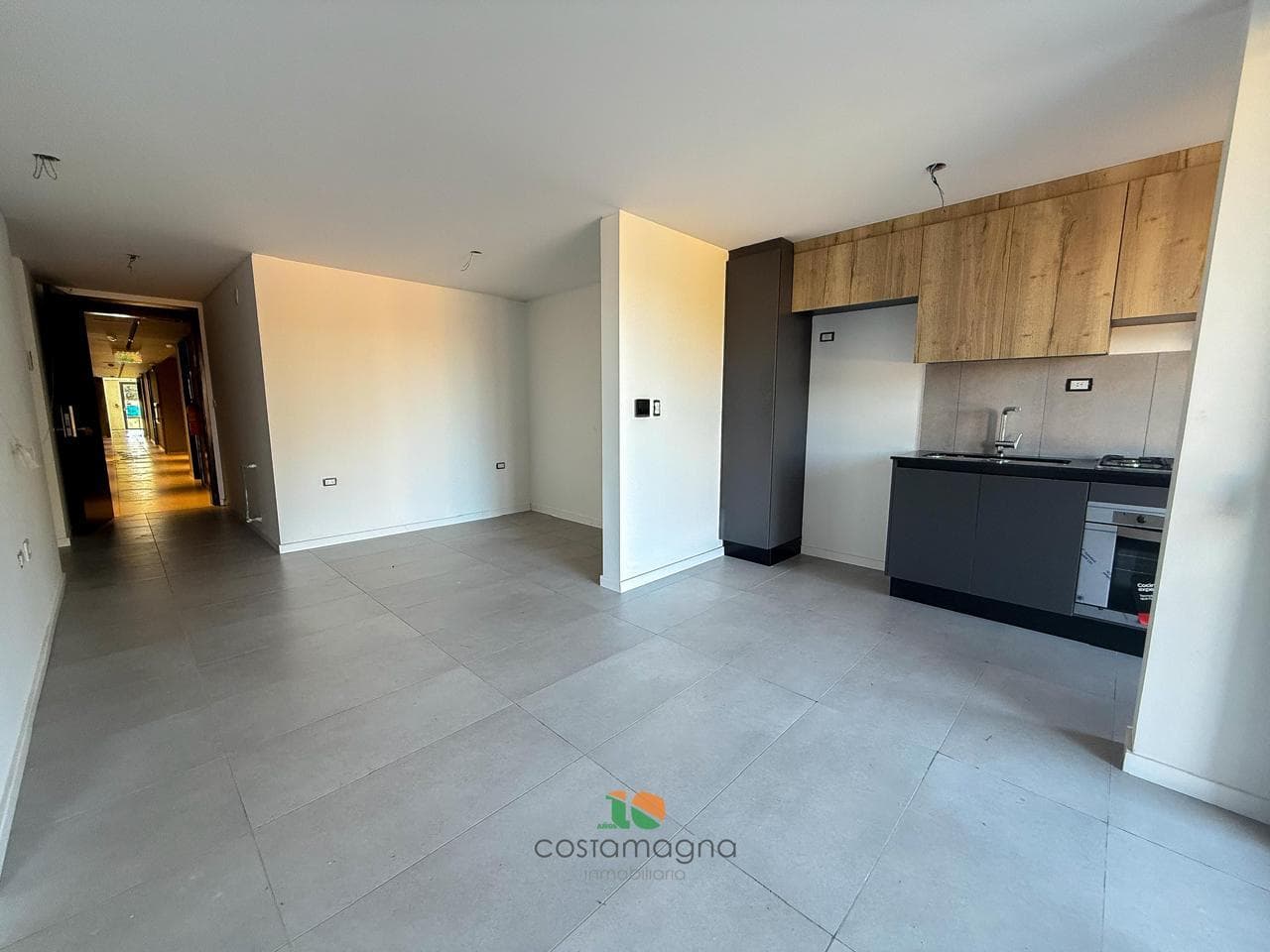 Gated community—Unit 1 DOR—Brand new