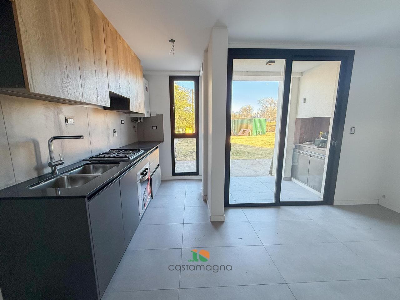Gated community—Unit 1 DOR—Brand new
