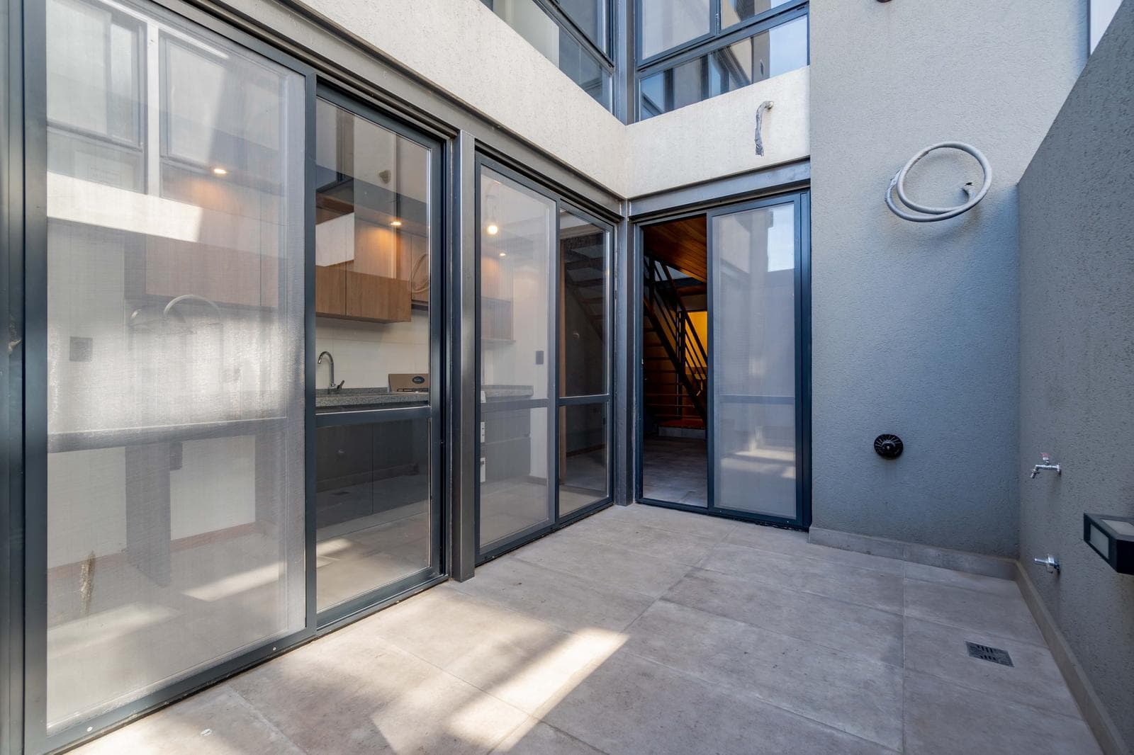 FOR SALE | TRADE - 1-bedroom duplex with patio - Sarmiento, Rosario. QUALIFIES FOR A MORTGAGE.