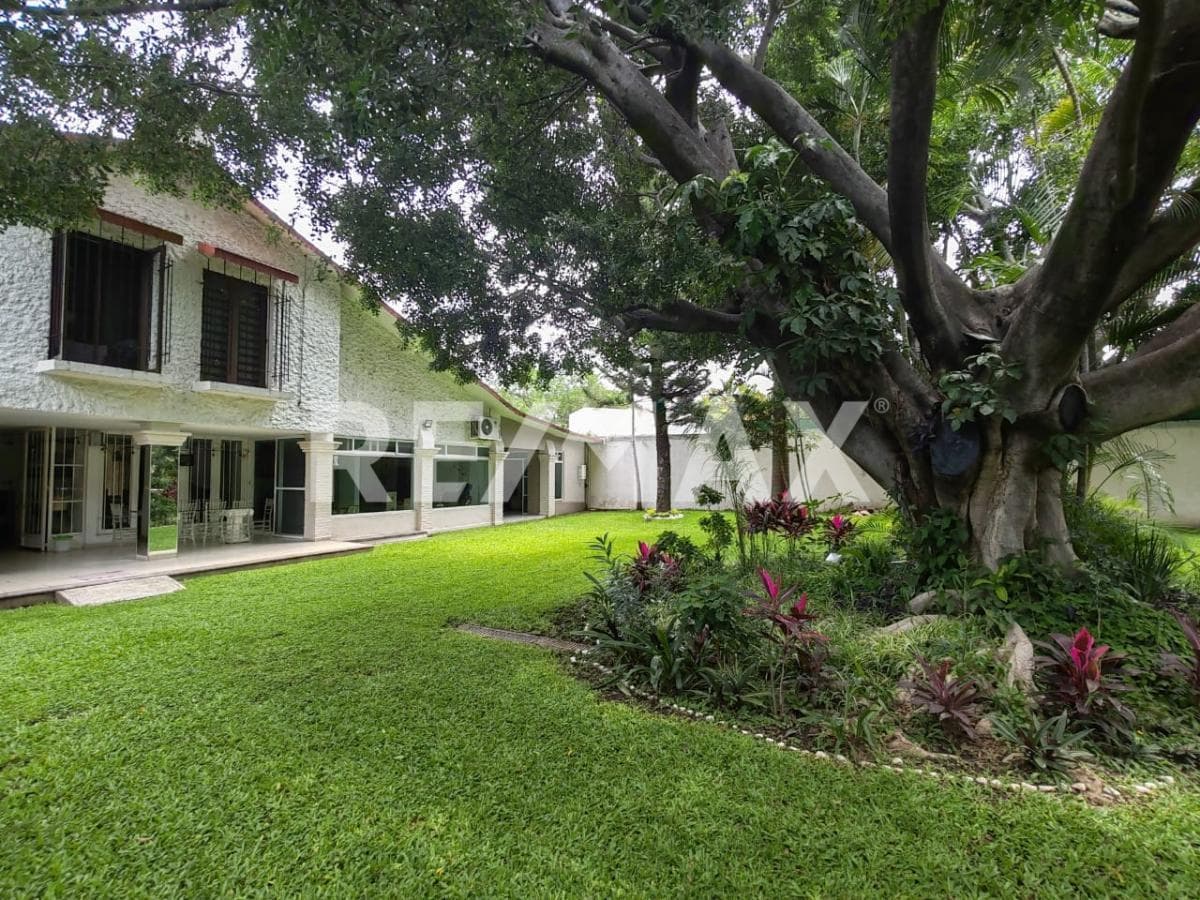 House for Sale in Morelos, Viveros de Cocoyoc, Yautepec