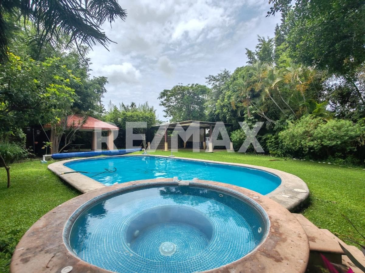 House for Sale in Morelos, Viveros de Cocoyoc, Yautepec
