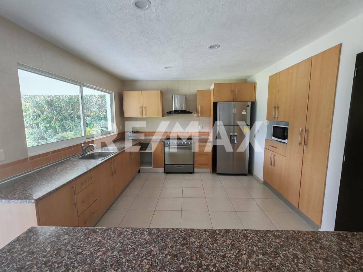 House for Sale in Morelos, Lomas de Cocoyoc