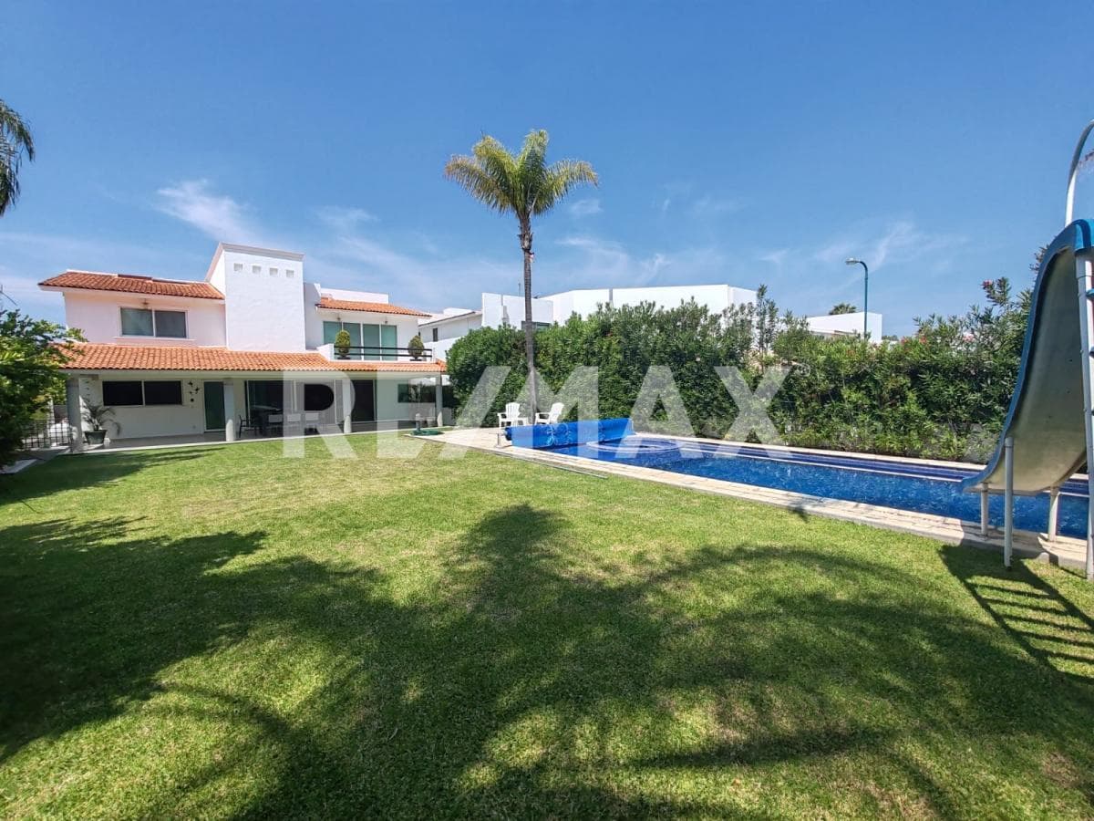 House for Sale in Morelos, Lomas de Cocoyoc