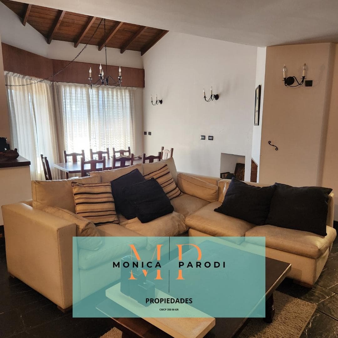 300-Square-Meter House for Sale in Castelar Norte