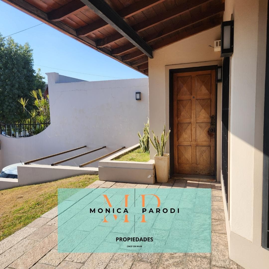 300-Square-Meter House for Sale in Castelar Norte
