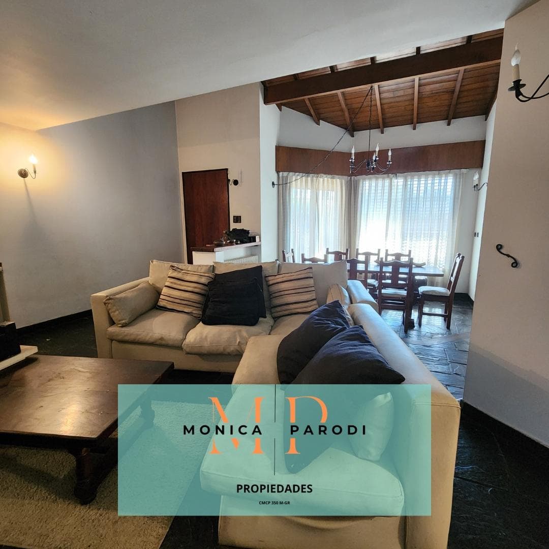 300-Square-Meter House for Sale in Castelar Norte