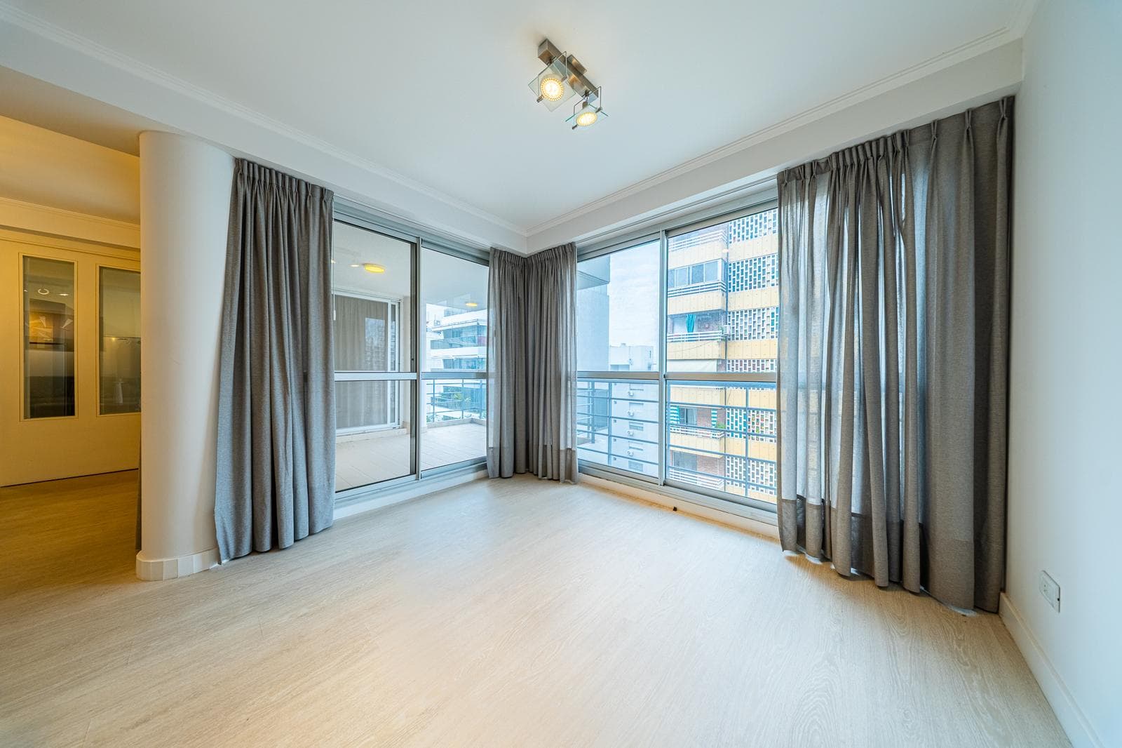 Exclusive Apartment at Balcarce Bis 100—3 Bedrooms, Riverfront Area