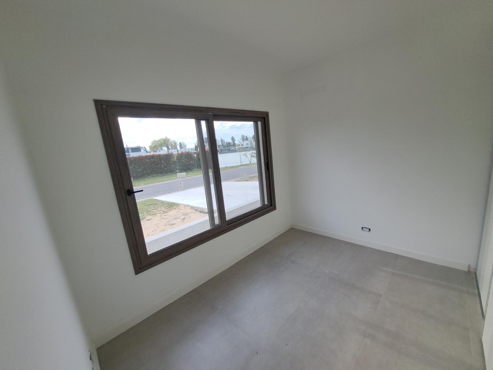 Brand-new 6-room house for sale, overlooking the lagoon, in the Santa Ana neighborhood, Villanueva, Tigre.