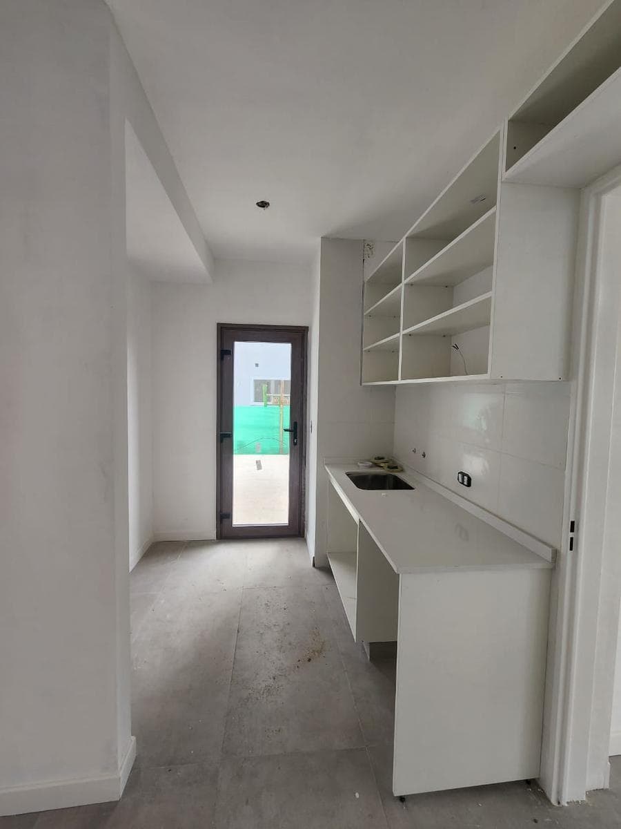 Brand-new 6-room house for sale, overlooking the lagoon, in the Santa Ana neighborhood, Villanueva, Tigre.