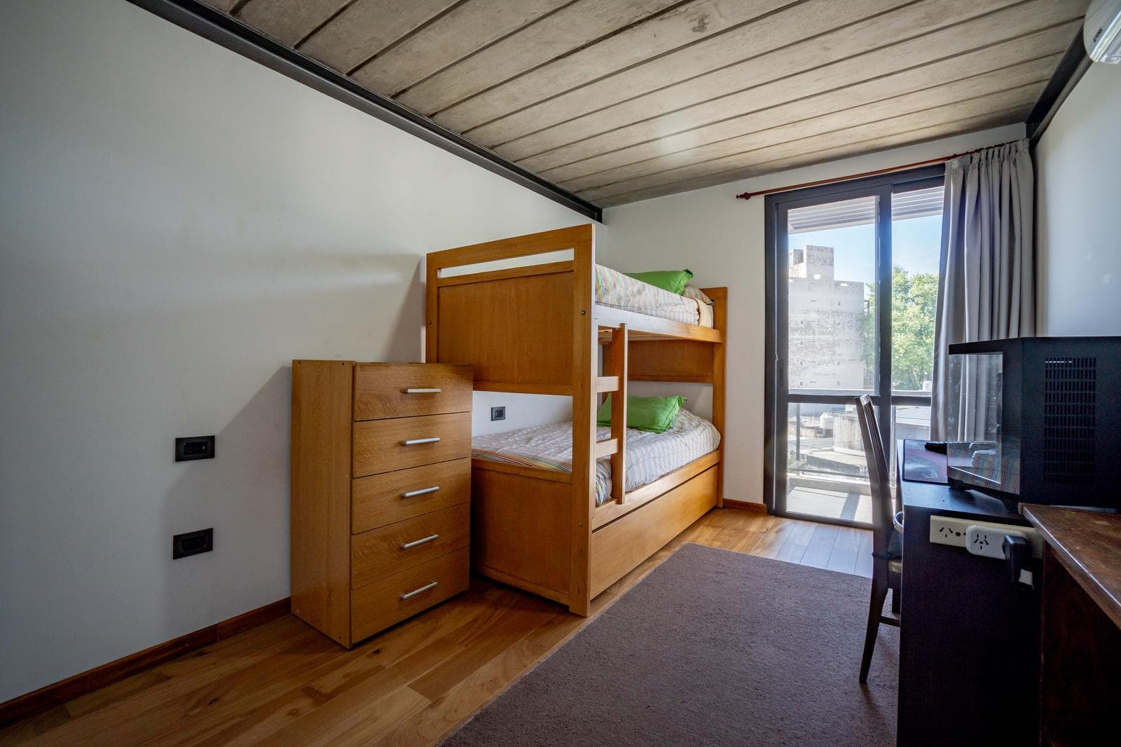 FOR SALE | TRADE - 2-bedroom duplex with balcony - Sarmiento, Rosario. QUALIFIES FOR MORTGAGE