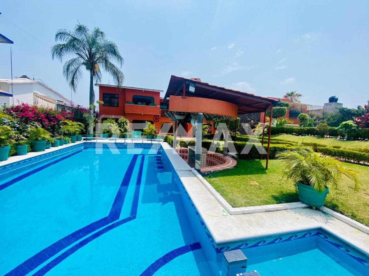 House for Sale in Morelos, Vergeles de Oaxtepec