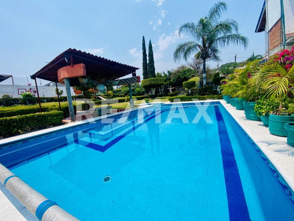 House for Sale in Morelos, Vergeles de Oaxtepec