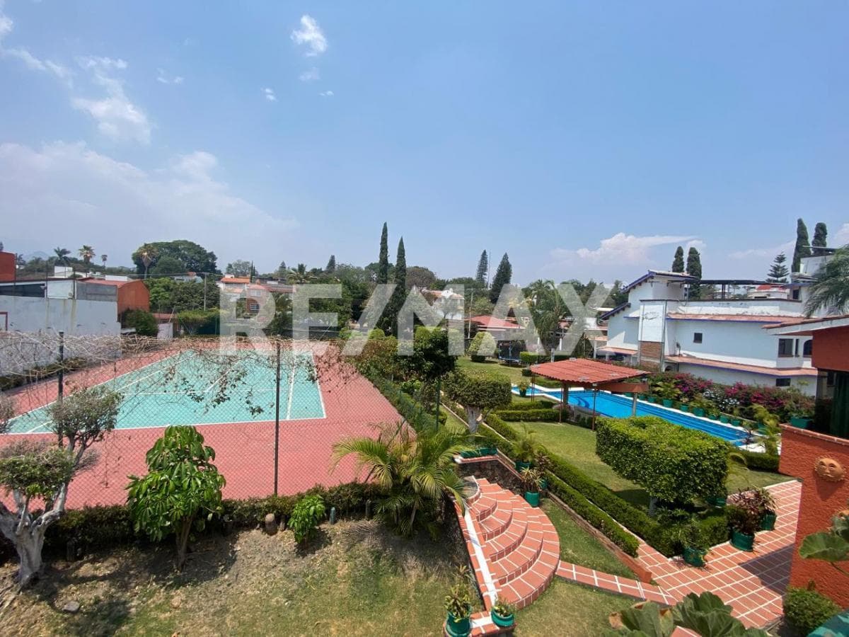 House for Sale in Morelos, Vergeles de Oaxtepec