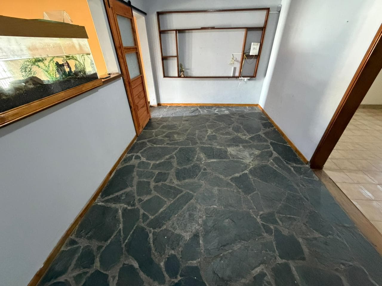 3-room house for sale with garage. Quilmes Oeste
