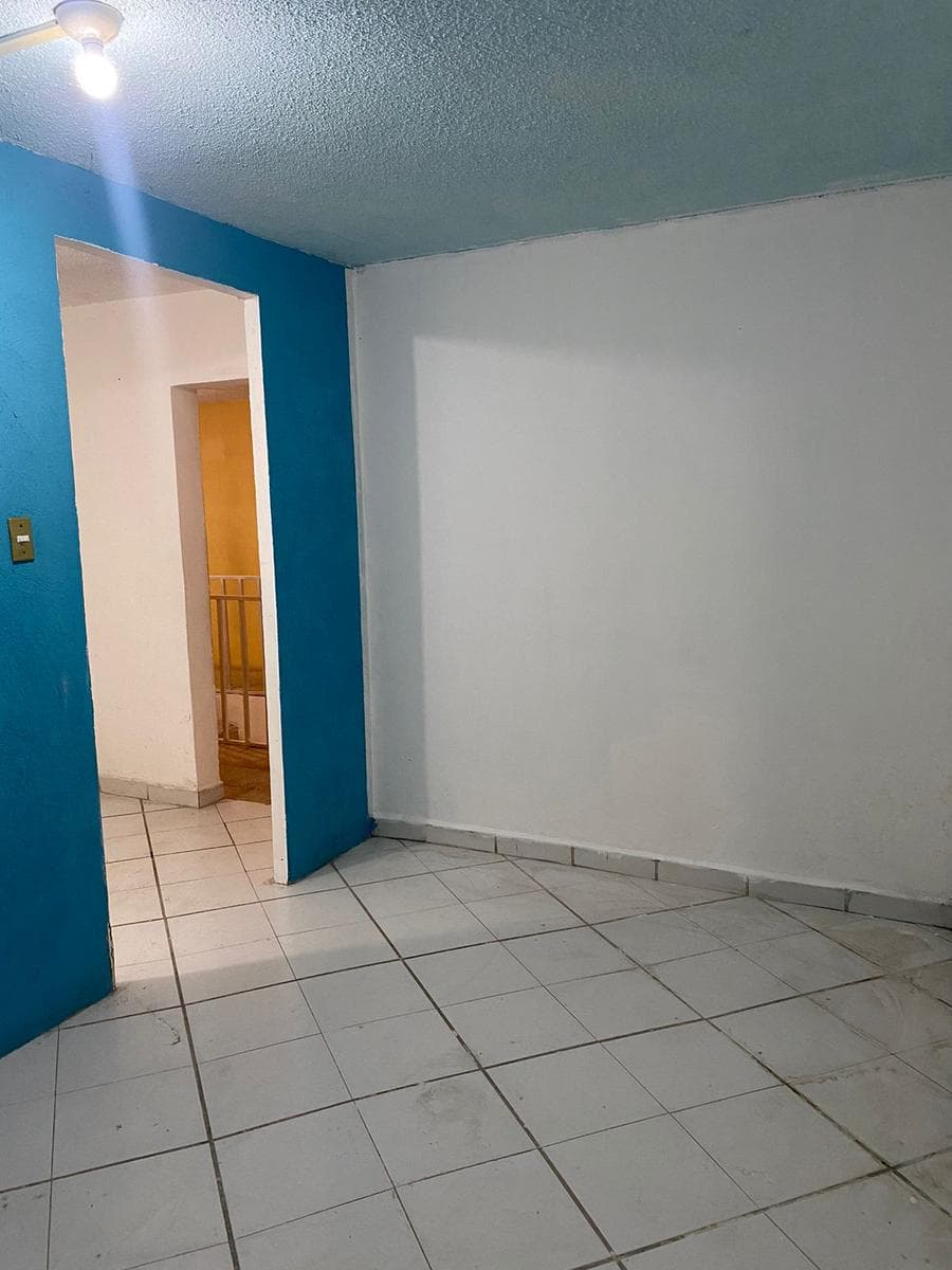 SPACIOUS HOUSE FOR SALE IN COLONIA LOS CUARTOS II, NAUCALPAN, MEXICO