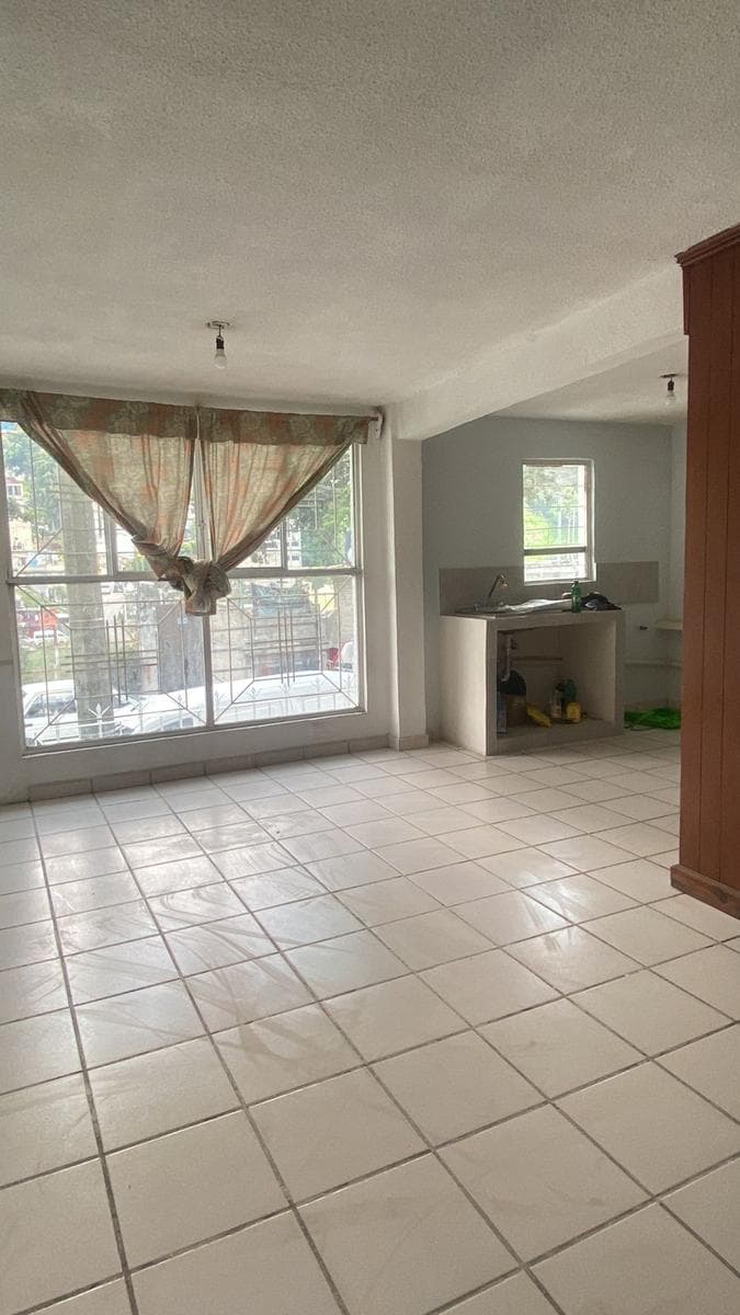SPACIOUS HOUSE FOR SALE IN COLONIA LOS CUARTOS II, NAUCALPAN, MEXICO