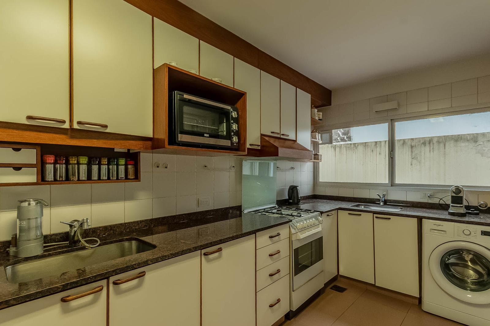 For Sale, Apartment, 4 Rooms, Utility Room, Garage, Balcony, Qualifies for Mortgage, Barrio Norte, Recoleta