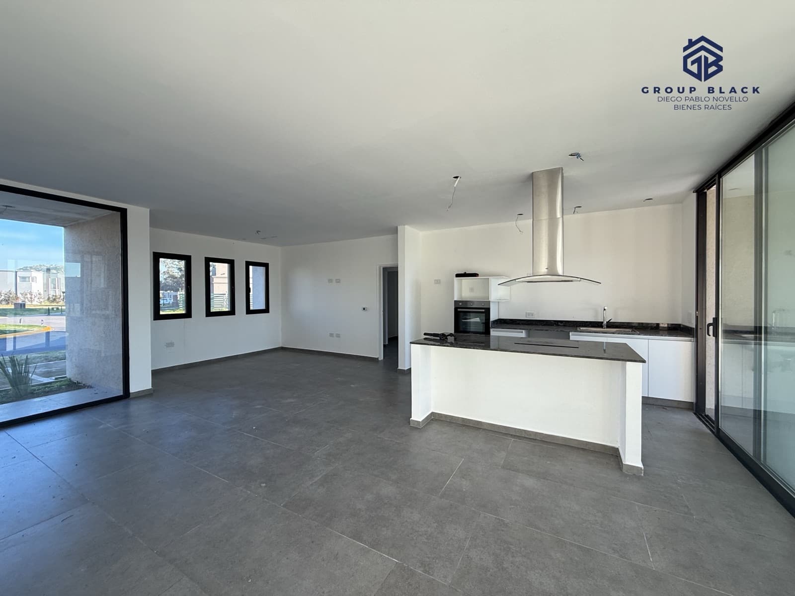 Brand-New House for Sale in San Sebastian with Pool, Area 2