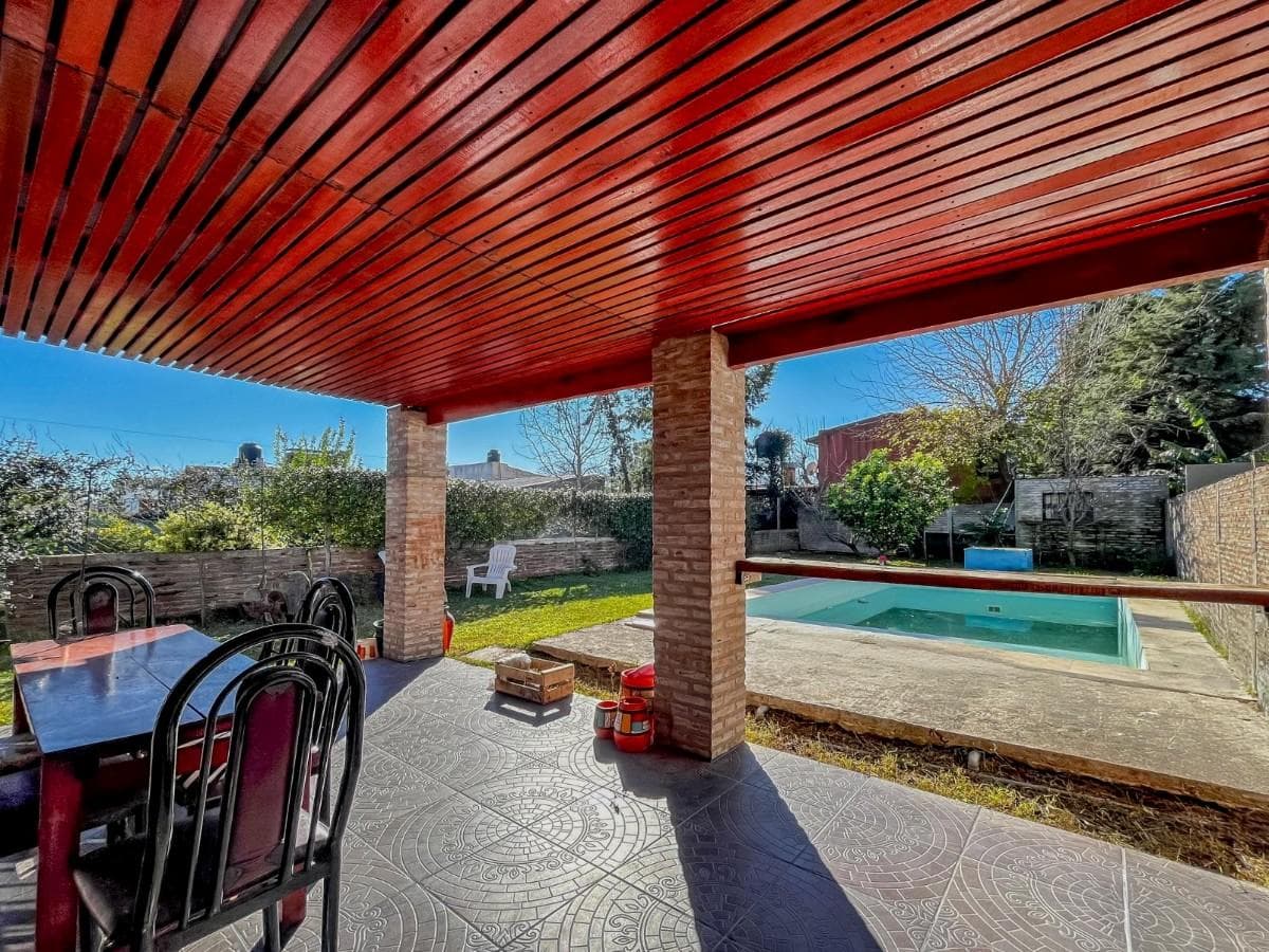 FOR SALE | TRADE - 2-bedroom house with yard and pool - Andino, Santa Fe. QUALIFIES FOR MORTGAGE.