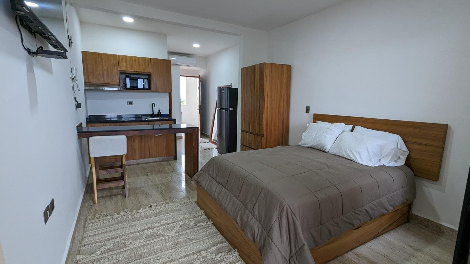 Apartment for Sale, PH, 2 bedrooms, Terrace with Jacuzzi, Tulum, Quintana Roo.