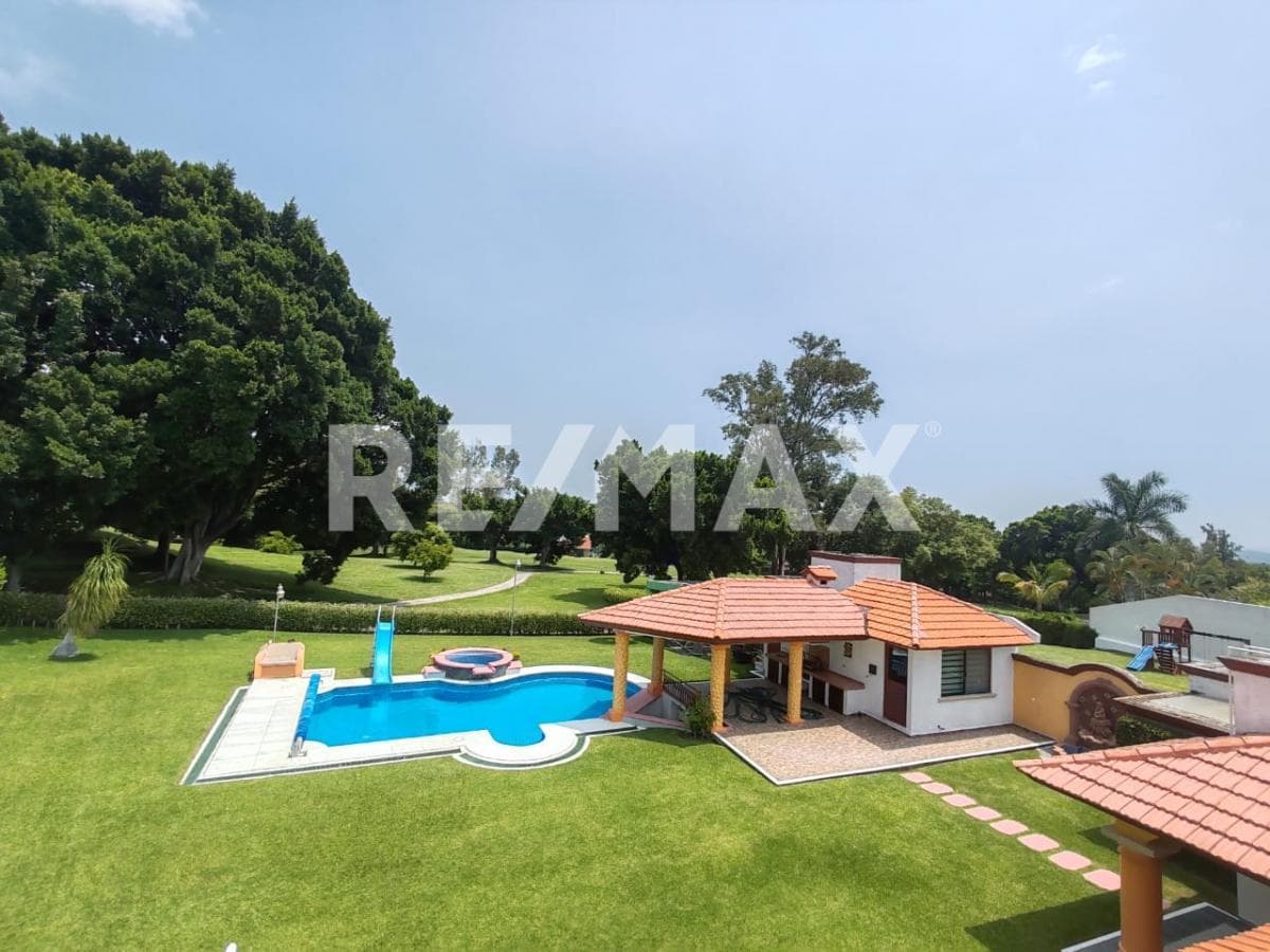 House for Sale in Morelos, Lomas de Cocoyoc