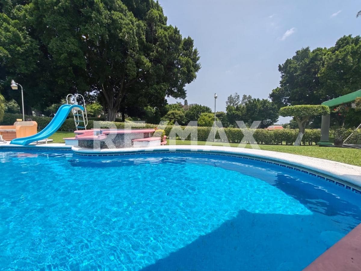 House for Sale in Morelos, Lomas de Cocoyoc