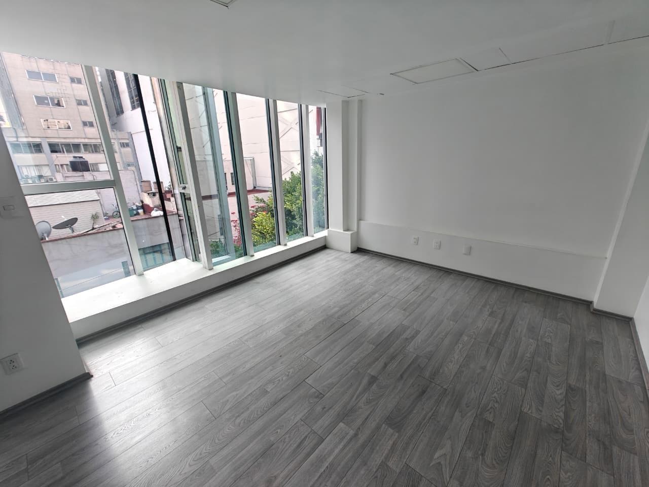 Office for rent just steps from Reforma