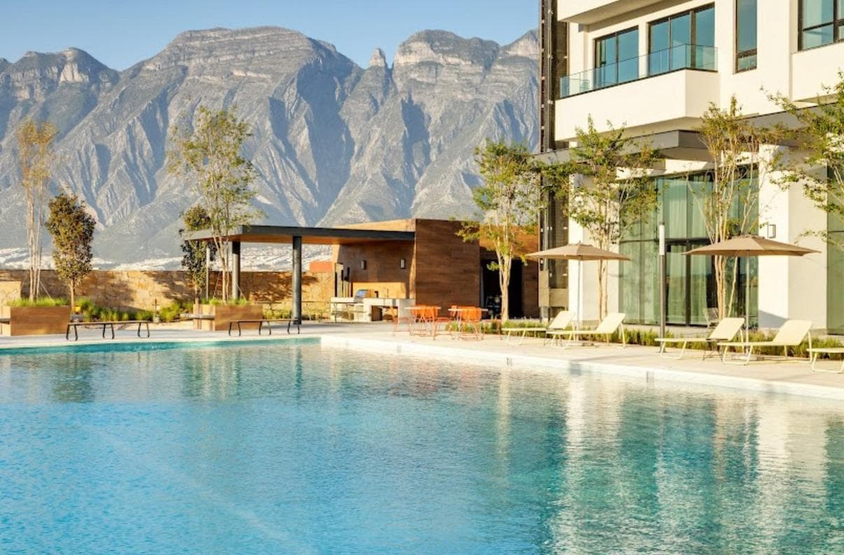 APARTMENT FOR SALE IN TORRE WEST, VALLE PONIENTE