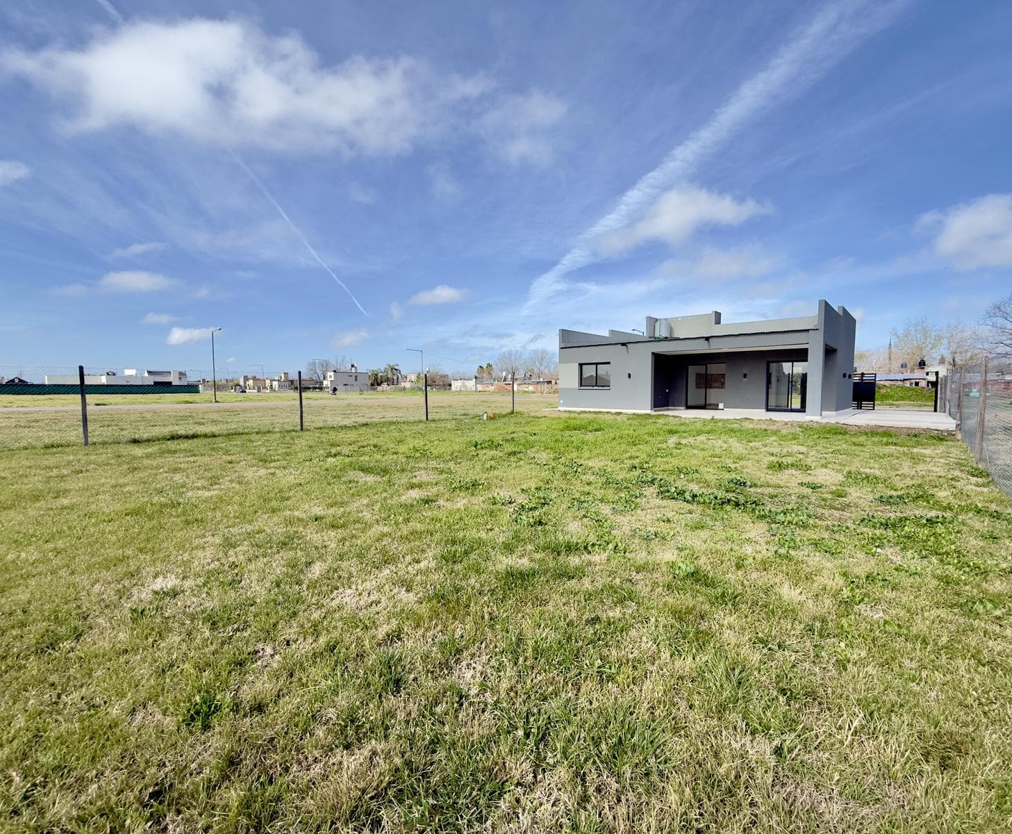 FOR SALE/FINANCING AVAILABLE - Brand-new 2-bedroom house - Funes Norte, Funes