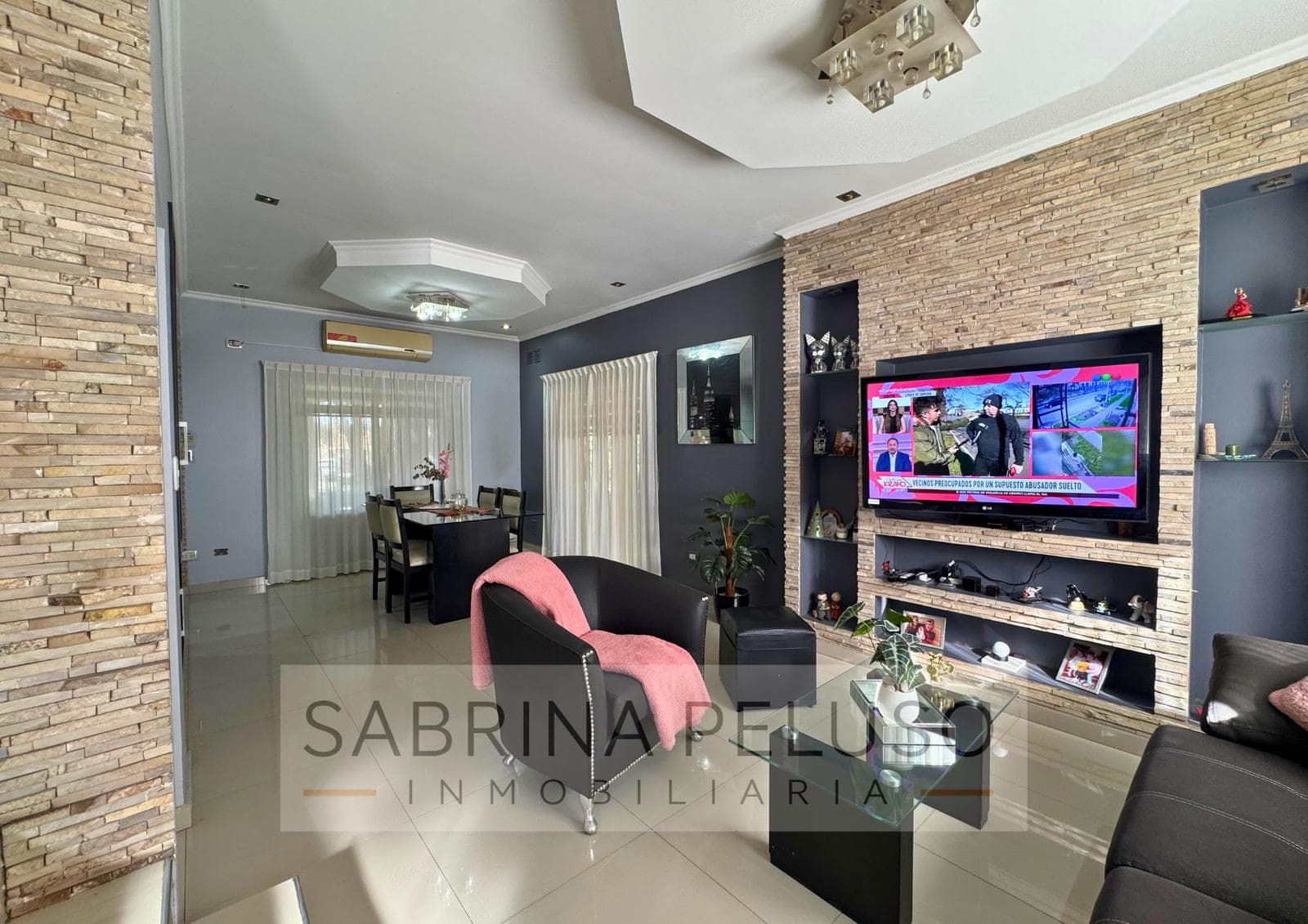 House in the El Resuello Gated Community - Moreno