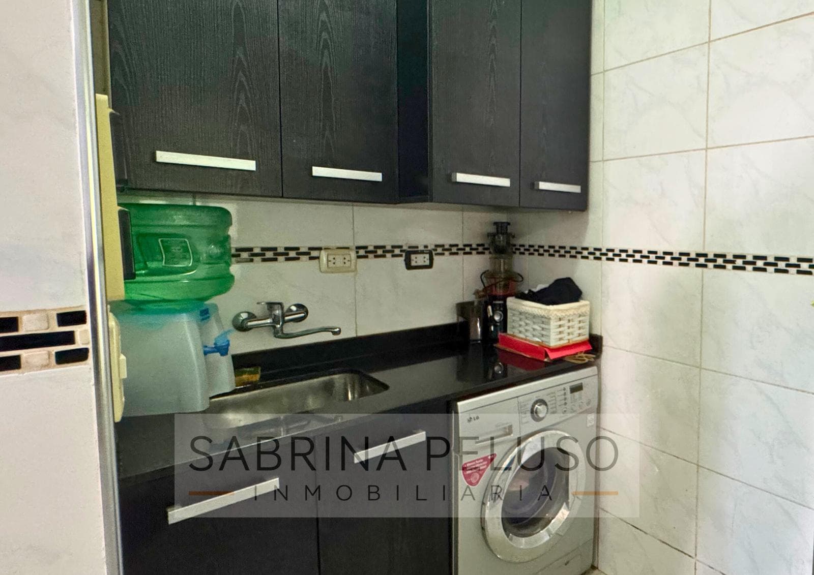 House in the El Resuello Gated Community - Moreno