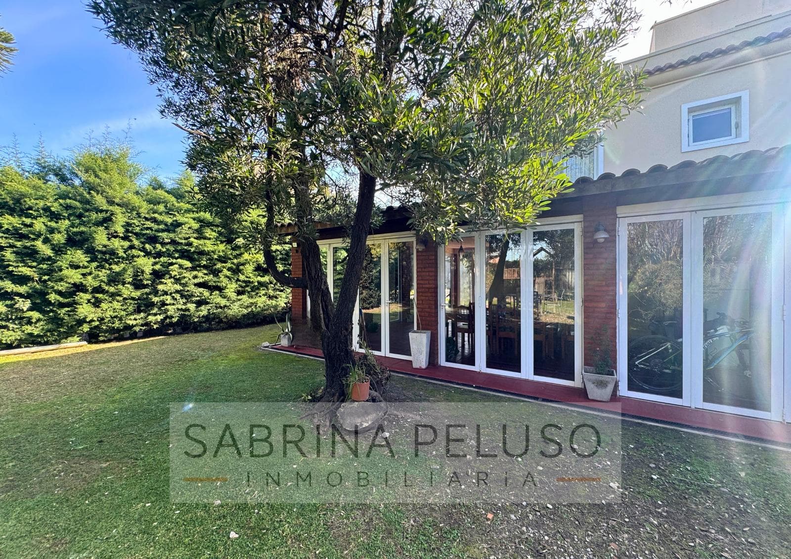 House in the El Resuello Gated Community - Moreno