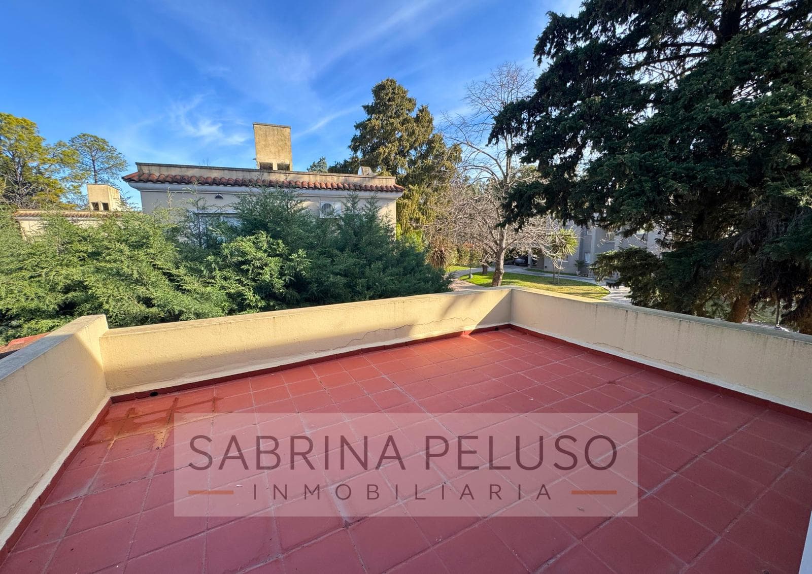 House in the El Resuello Gated Community - Moreno