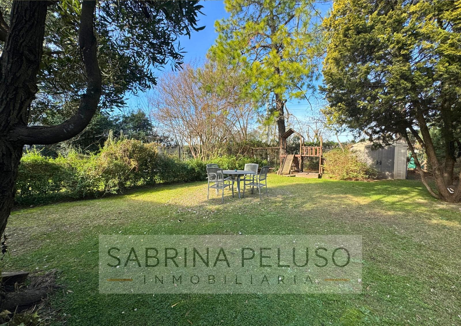 House in the El Resuello Gated Community - Moreno
